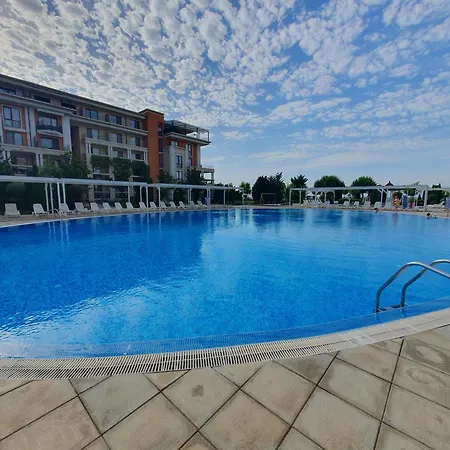 Prestige D'azur B5 With Free Parking شقة سفيتي فلاس